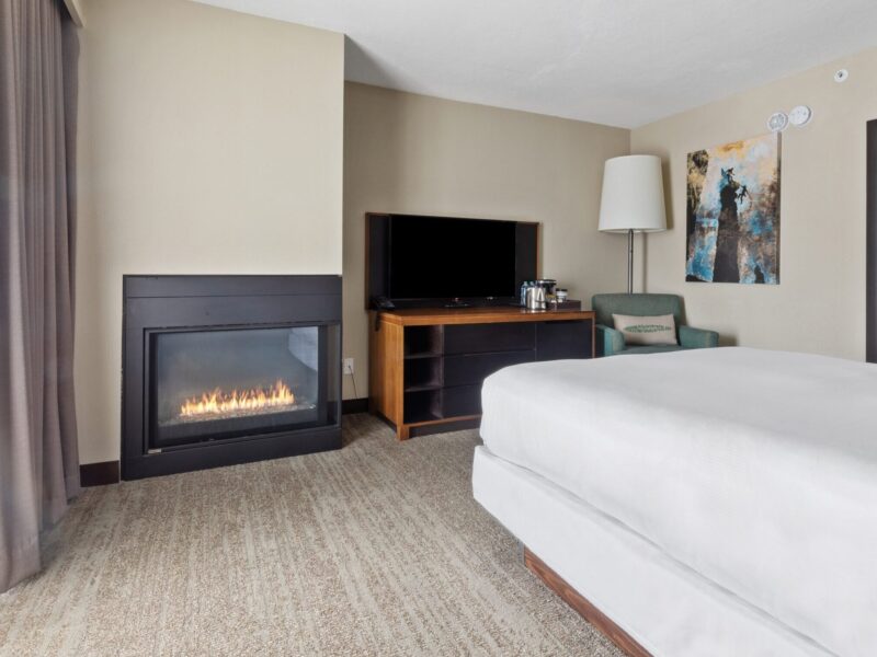 1 King Bed with Fireplace